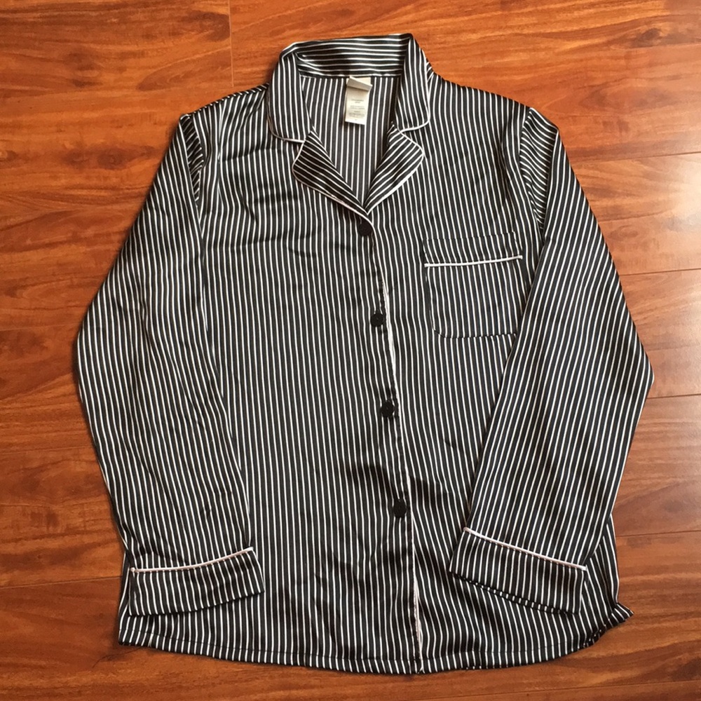 Black & Stripe Long Sleeve Silky Nightie Size S